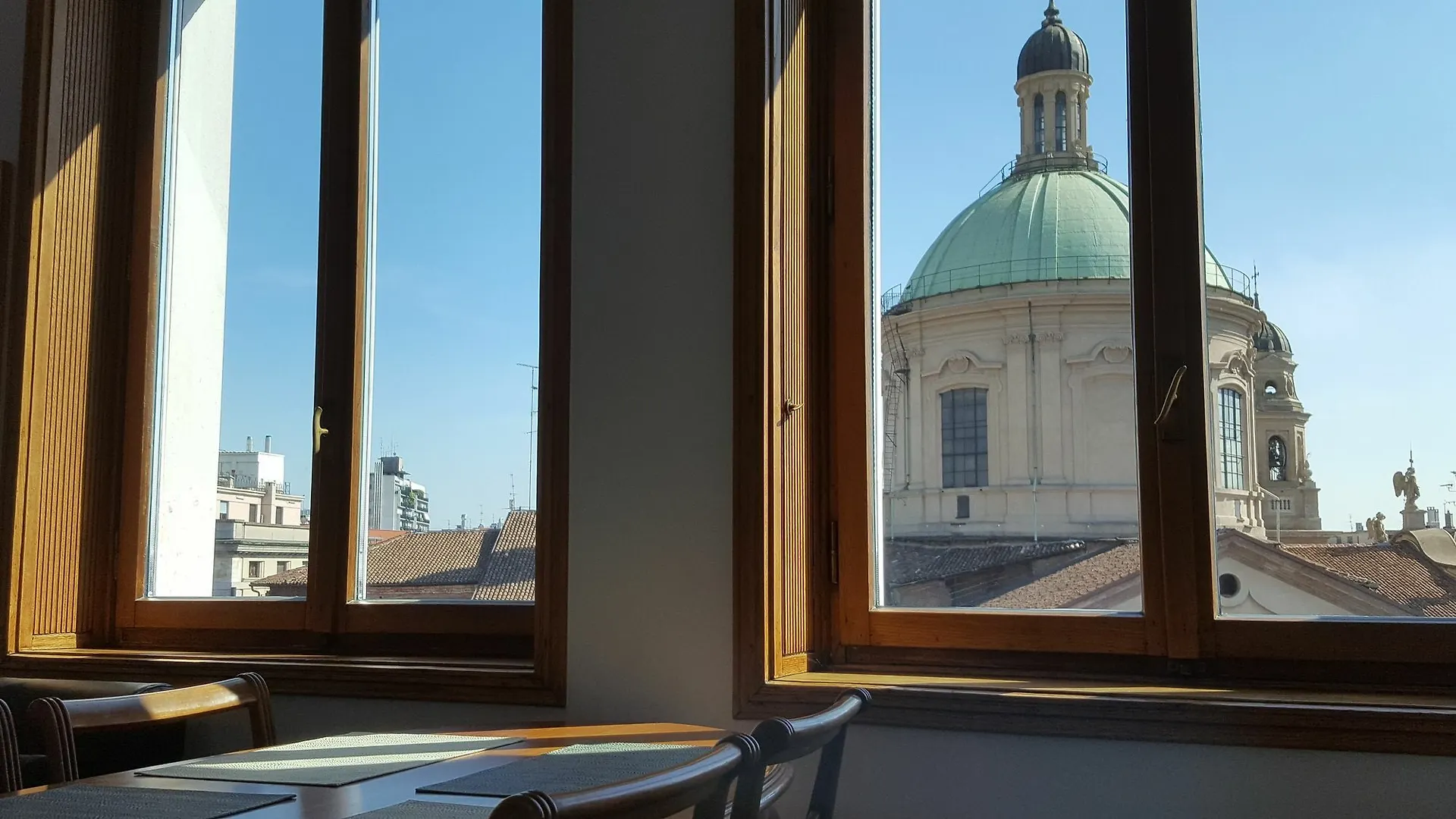 Bnbutler - Duomo Apartment - Galleria Unione Milan Italy