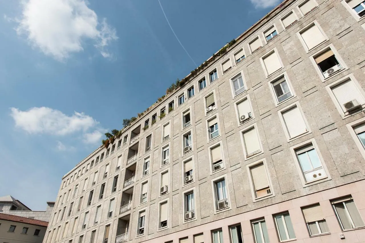 Bnbutler - Duomo Apartment - Galleria Unione Milan